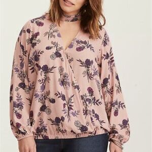 Torrid Pink Mauve Floral Key Hole High Neck V-Neck Surplice Long Sleeve Wrap Top